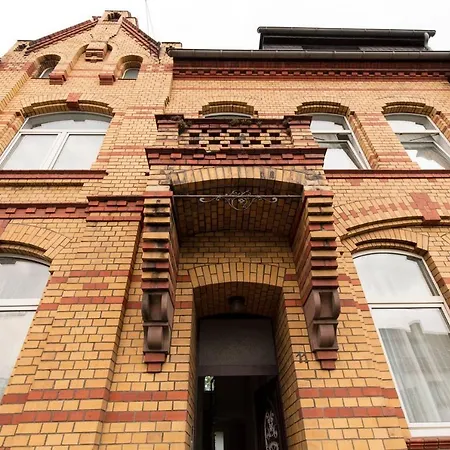 Paris - Chillinghouse # 5, 3 Min. Vom Ice, Netflix, Garten Зигбург