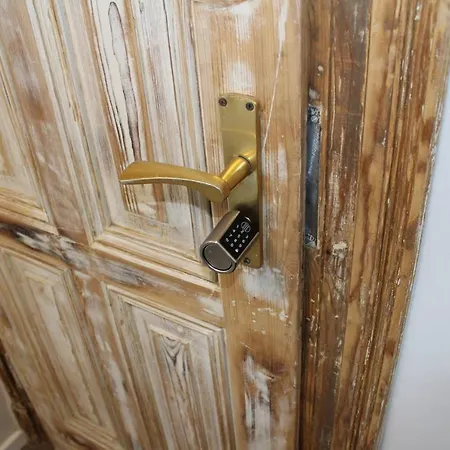 Paris - Chillinghouse # 5, 3 Min. Vom Ice, Netflix, Garten * Siegburg