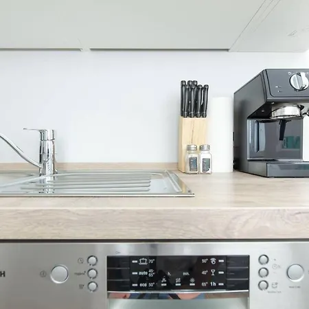 Paris - Chillinghouse # 5, 3 Min. Vom Ice, Netflix, Garten *