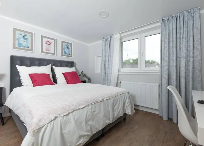 Apartment Paris · Chillinghouse # 5, 3 Min. Vom Ice, Netflix, Garten Siegburg