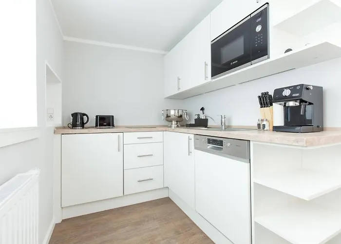 Paris · Chillinghouse # 5, 3 Min. Vom Ice, Netflix, Garten Apartment *