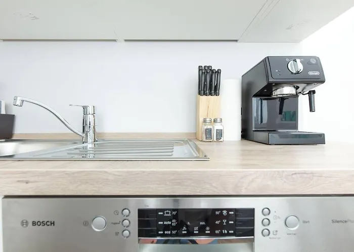 Paris · Chillinghouse # 5, 3 Min. Vom Ice, Netflix, Garten *